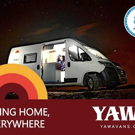 キャンプ場 Yawa Vans *