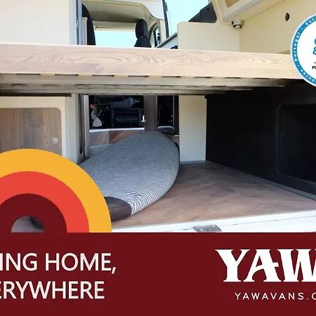 キャンプ場 Yawa Vans *