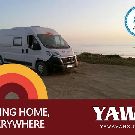 キャンプ場 Yawa Vans